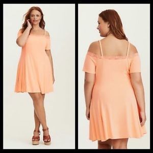 Torrid peach cold shoulder lace trim dress.